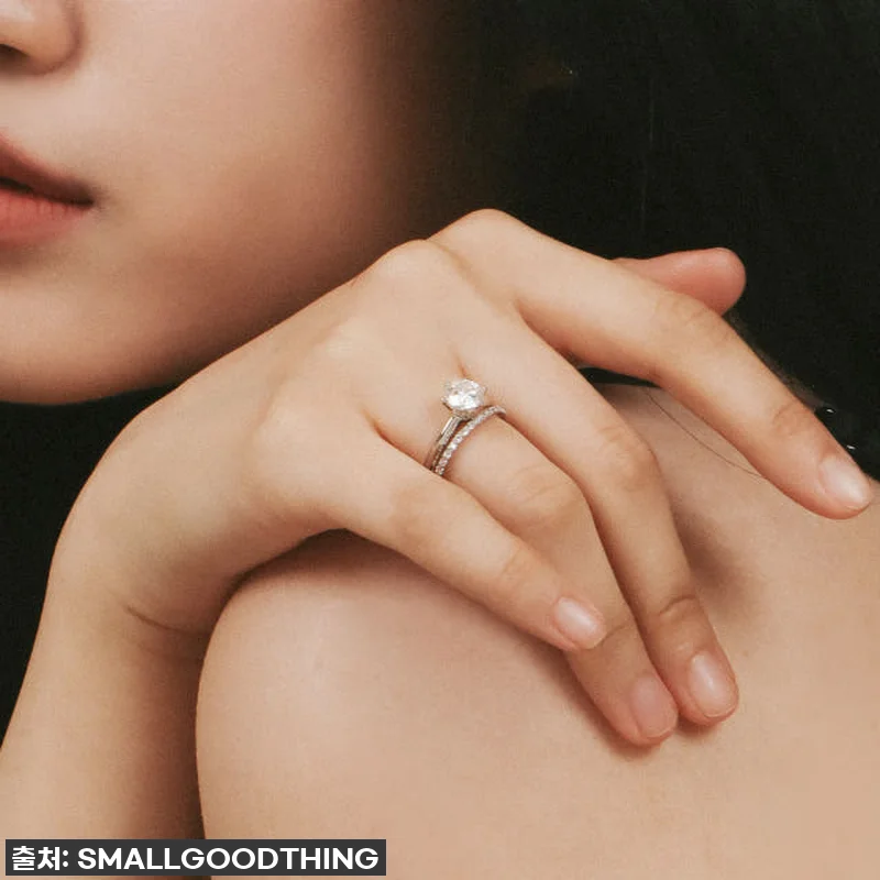 ✨ 품절임박! '큐빅반지 슬림 레이어드 가드링' 착용 후기: 만원대로 명품 퀄리티 뿜뿜? 찐템 인정! 11 ✨ 품절임박! '큐빅반지 슬림 레이어 관련 이미지 1