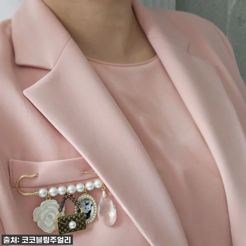 품절임박! 오드리 헵번 브로치, 평범한 내 옷을 명품으로 만드는 마법 같은 아이템! 11 품절임박! 오드리 헵번 브로치, 평범 관련 이미지 2