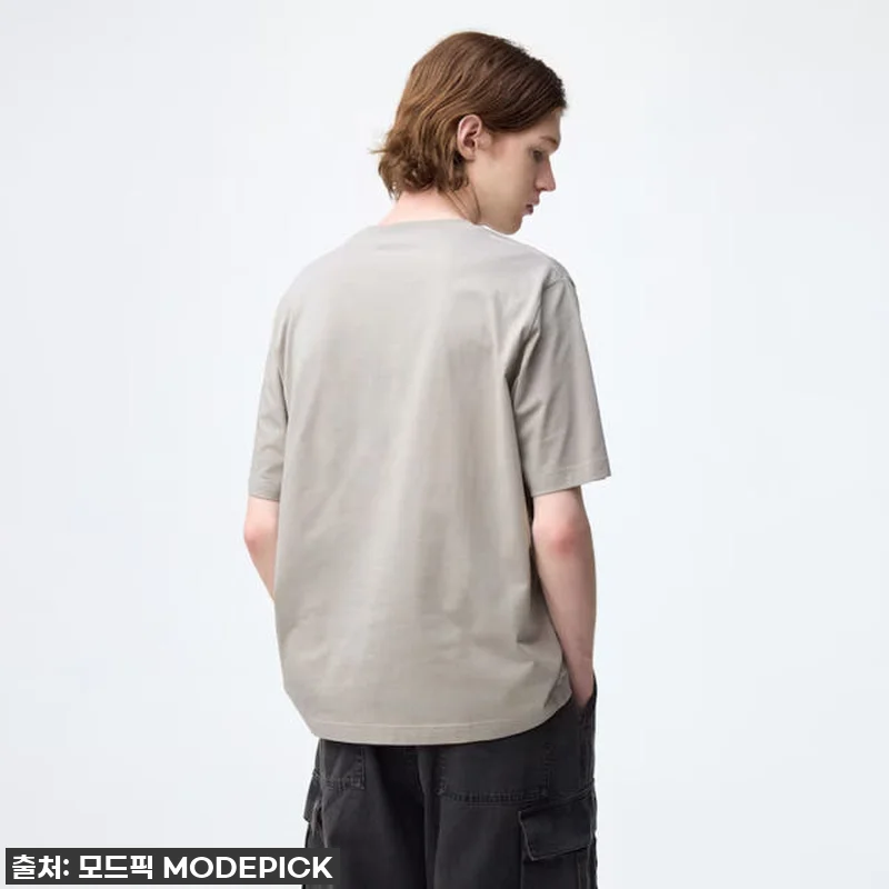 지유 반팔티 그래픽 T NAGA 프리 관련 이미지 3