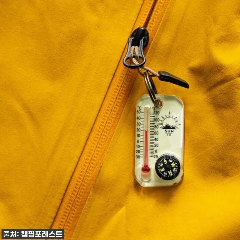 찐후기! 썬컴퍼니 야광 지퍼 풀 나침반 온도계, 이거 완전 백패킹 필수템이잖아? ✨ 12 찐후기! 썬컴퍼니 야광 지퍼 풀 나침 관련 이미지 4