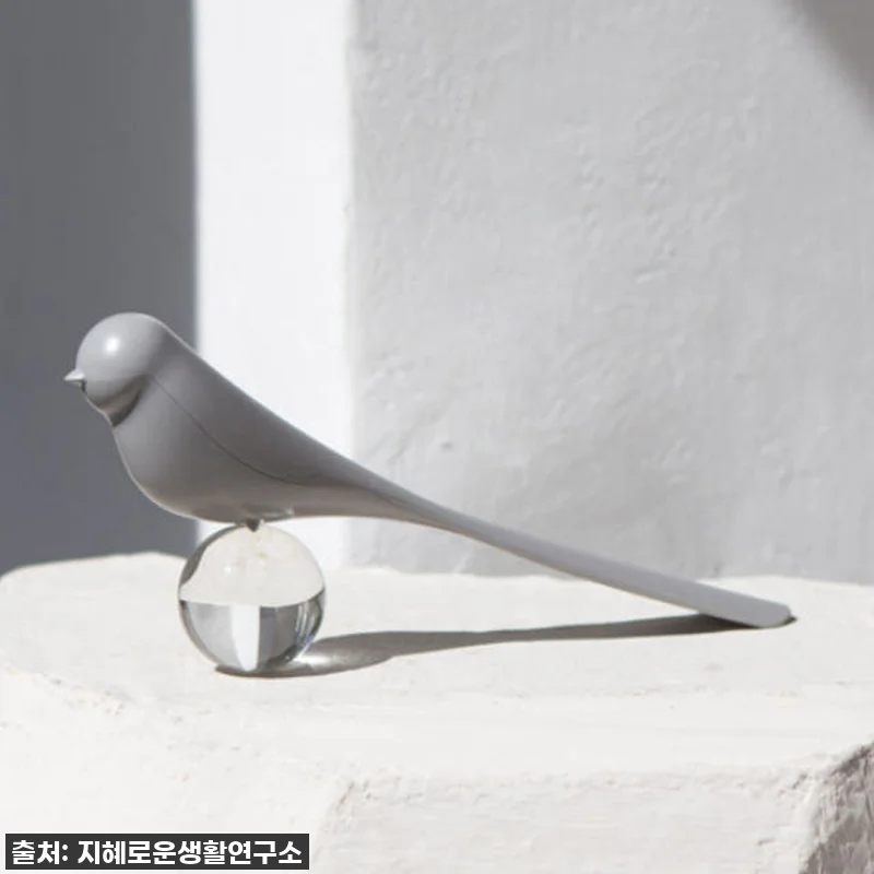 현관 인테리어 종결템! 찐후기: 자석 구두주걱 새모양 슈혼, 왜 이제야 만났을까요? ✨ 18 현관 인테리어 종결템! 찐후기: 자석 관련 이미지 7