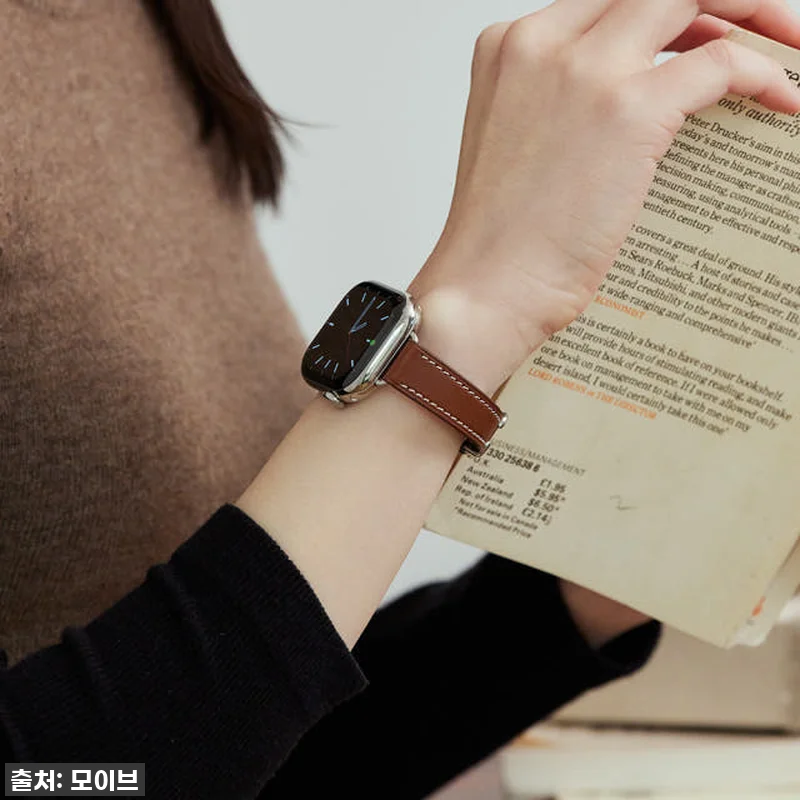 모이브 애플워치 가죽 디버클 스트랩: 관련 이미지 3