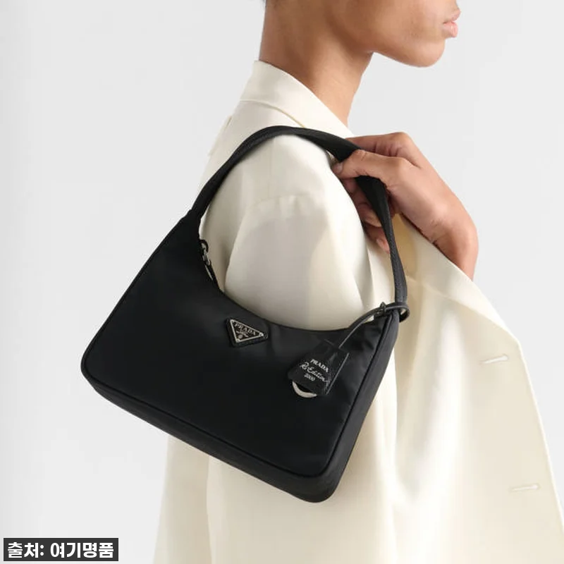 이 가격 실화?! 신세계백화점 프라다 관련 이미지 7