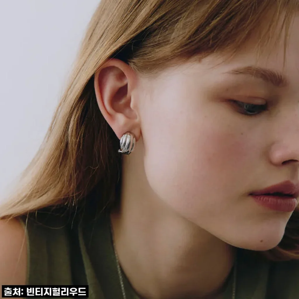 🔥 품절대란템! [빈티지헐리우드] 코지 웨이브 이어링, 뚫지 않아도 예쁨 폭발! 찐후기 고고!