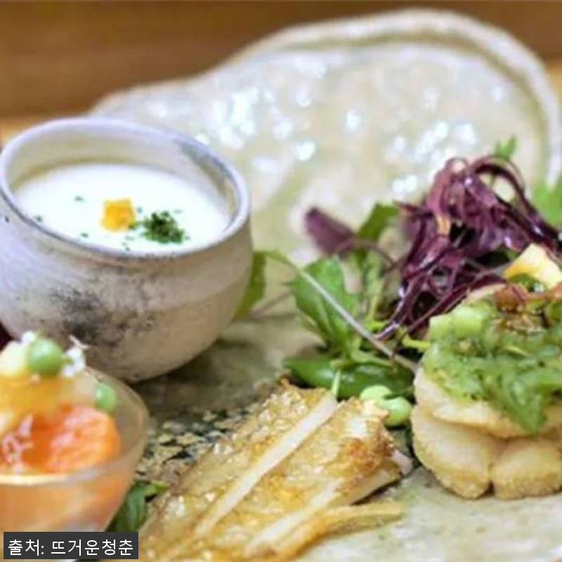 미슐랭 2스타 일식 화이트(つkuも) 관련 이미지 1