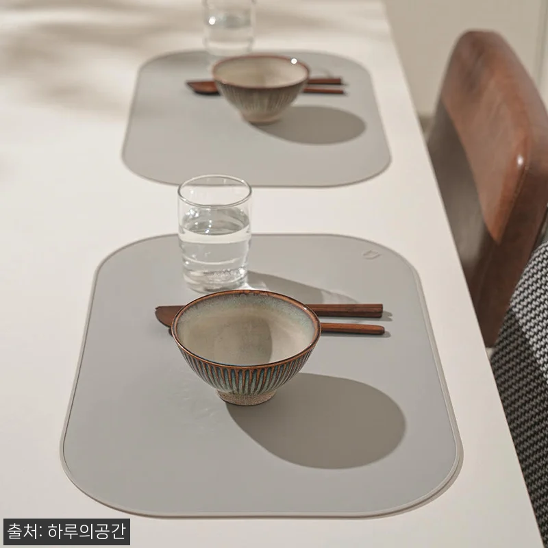 하루의공간 라운드 실리콘 식탁매트 4 관련 이미지 4