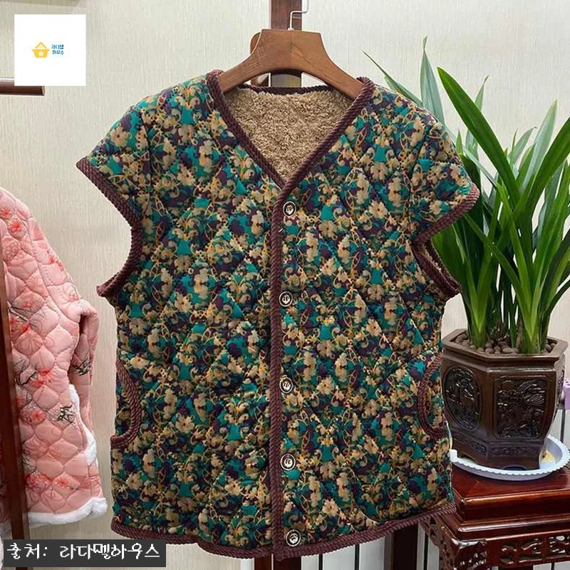꽃무늬조끼 30% 할인 중, 간절기 관련 이미지 1