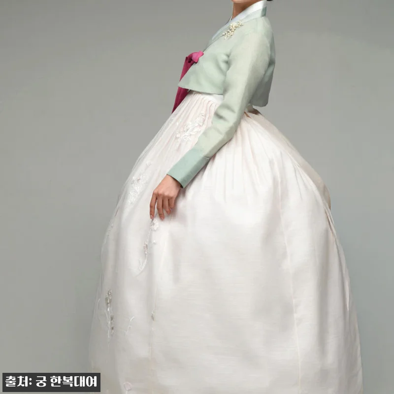 궁 한복대여 혼주 여성 결혼식 한복대여 80번, 행사 전 꼭 확인할 대여 조건 14 궁 한복대여 혼주 여성 결혼식 한복대 관련 이미지 3