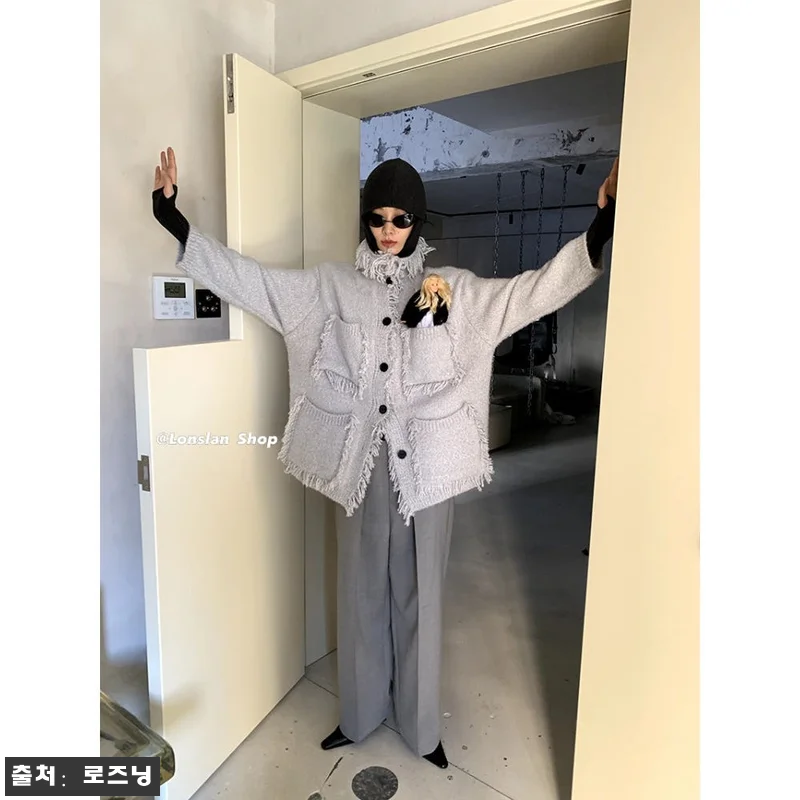 루즈핏 숄카라 가디건 멀티포켓 술 스웨터, 2컬러로 완성하는 유니크 가을겨울 코디 체크 9 루즈핏 숄카라 가디건 멀티포켓 술 스 관련 이미지 3