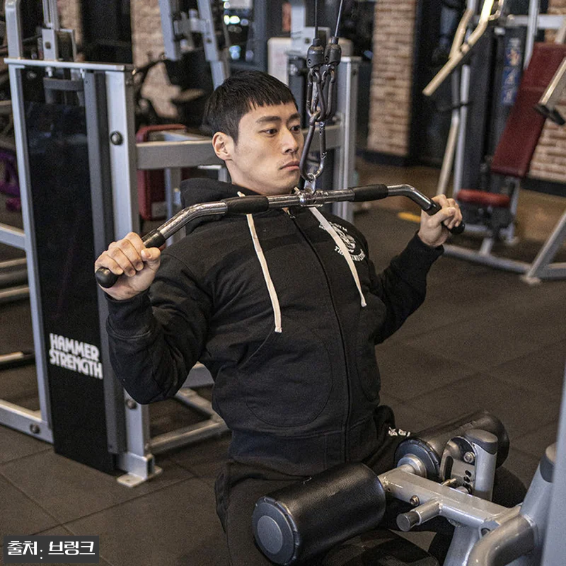 브렁크 짐웨어 PT 집업 후디, 49,000원 할인 중인 올드스쿨 헬스 후드 체크 13 브렁크 짐웨어 PT 집업 후디, 49 관련 이미지 3