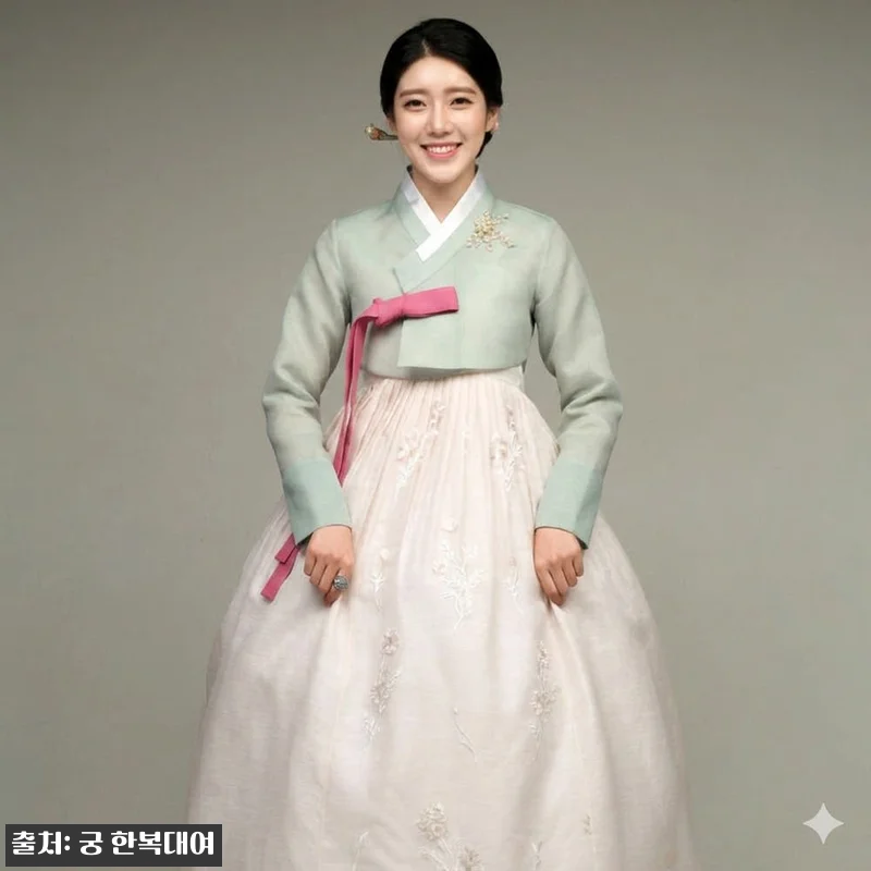 궁 한복대여 혼주 여성 결혼식 한복대여 80번, 행사 전 꼭 확인할 대여 조건 20 궁 한복대여 혼주 여성 결혼식 한복대 관련 이미지 9