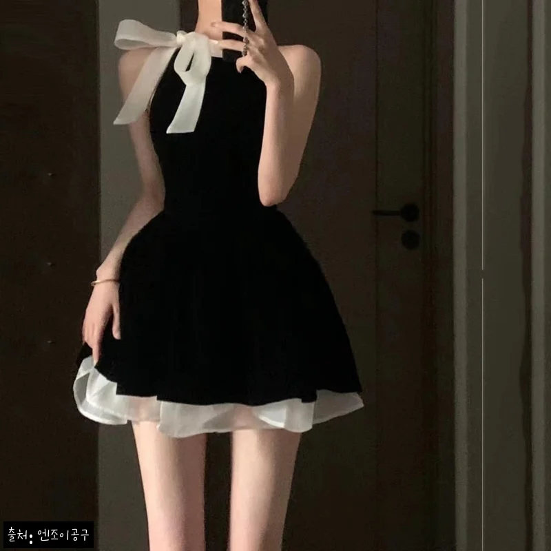 김유정 홀터넥 원피스 도도희 리본 드레스, 할인 중이라 더 눈길 가는 이슈템